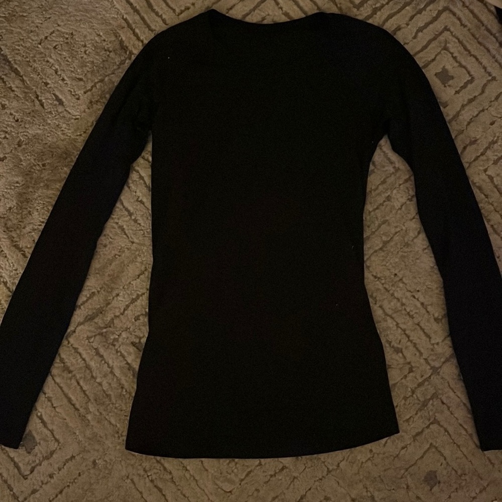 Black Swiftly Tech Long Sleeve ~ Lululemon ~ Size 6